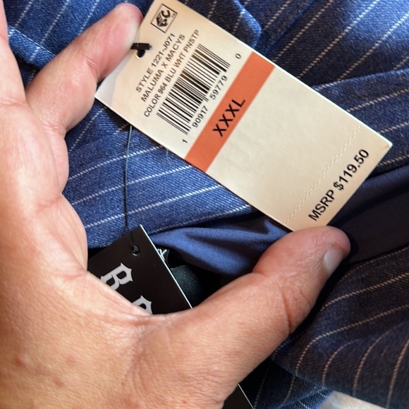 NWT jacket SHIPPING DISCOUNT INCLUDED - Picture 2 of 2